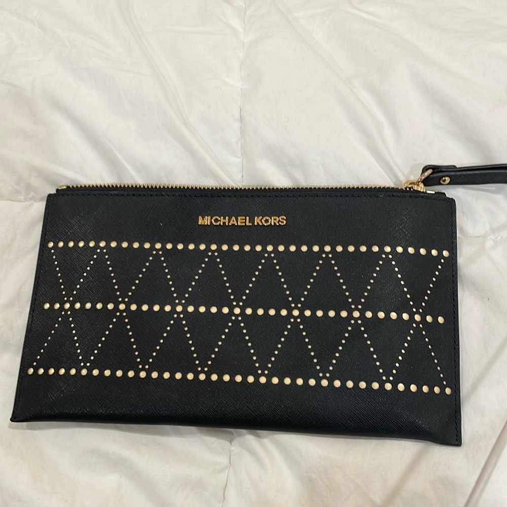 Michael kors clutch